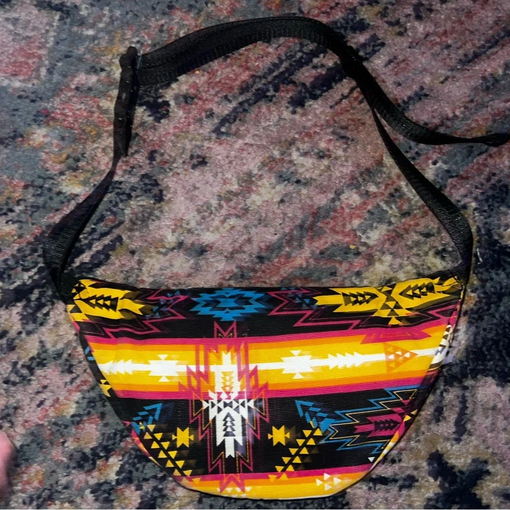 Forever 21 Aztec Patterned Crossbody Bag